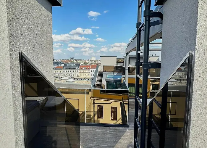 Next To Augarten I Penthouse I Rooftop Terrace I Διαμέρισμα